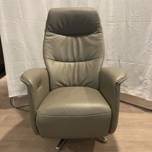 Relaxfauteuil MG-A01 sta op 1